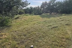 1610 Co Rd 262, Georgetown, TX 78633 - Photo 35