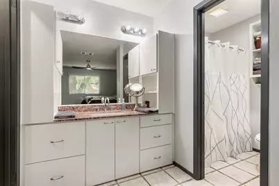 7805 Wakefield Drive, Austin, TX 78749 - Photo 25