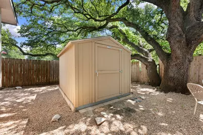 7805 Wakefield Drive, Austin, TX 78749 - Photo 35