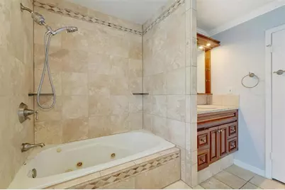 4402 Balcones Woods Drive, Austin, TX 78759 - Photo 17