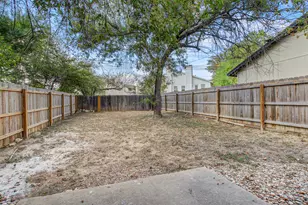 2414 Burleson Ct, Austin, TX 78741 - Photo 19