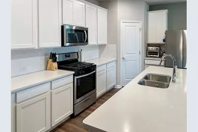 897 Lone Peak Way, Dripping Springs, TX 78620 - Photo 3