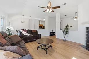 1203 Crossvine Way, Pflugerville, TX 78660 - Photo 5