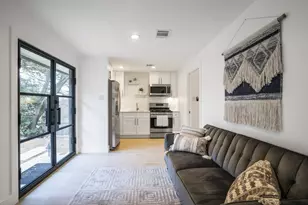 2001 Wychwood Dr, Austin, TX 78746 - Photo 27