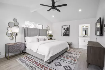2001 Wychwood Drive, Austin, TX 78746 - Photo 17