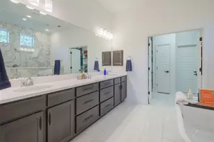 121 Black Talon Ln, Cedar Creek, TX 78612 - Photo 17