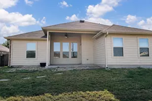 113 Plantain Dr, Hutto, TX 78634 - Photo 35