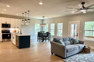 165 Lamaloa Ln, Bastrop, TX 78602 - Photo 9
