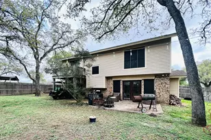 1904 N Hoover Ave, Cameron, TX 76520 - Photo 21