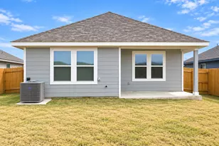 13606 Gunnison Grv Ave, Mustang Ridge, TX 78610 - Photo 15