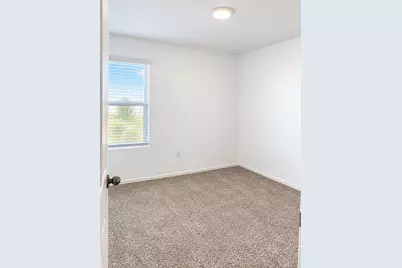 13606 Gunnison Grove Avenue, Mustang Ridge, TX 78610 - Photo 9