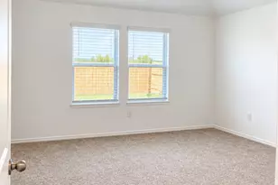 13606 Gunnison Grv Ave, Mustang Ridge, TX 78610 - Photo 11