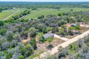119 Milam Ln, Bastrop, TX 78602 - Photo 9
