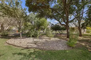 105 Liatris Ln, Georgetown, TX 78633 - Photo 33