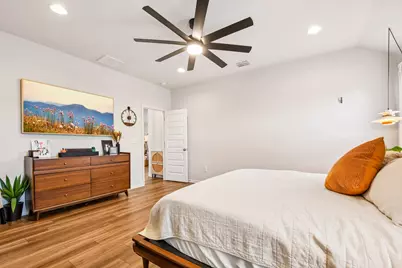 10700 Sentinel Drive, Austin, TX 78747 - Photo 17