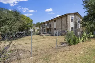 2507 Manor Cir, Austin, TX 78723 - Photo 17