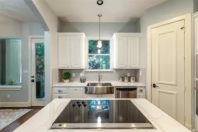 1529 Barton Springs Road #12, Austin, TX 78704 - Photo 15
