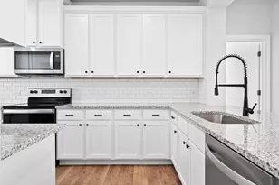 9317 Gladsome Path, Manor, TX 78653 - Photo 3