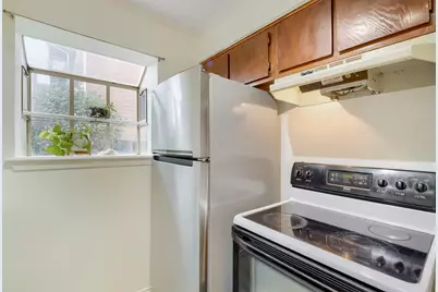 6903 Deatonhill Drive #20, Austin, TX 78745 - Photo 7