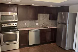 8811 Dawnridge Cir, Austin, TX 78757 - Photo 3