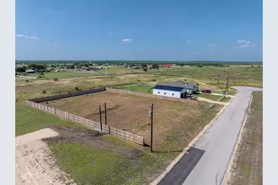 205 Desperado Loop, Del Valle, TX 78617 - Photo 7