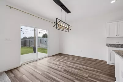 208 Night Riders Way, Jarrell, TX 76537 - Photo 9