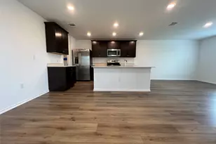 7224 Spotted Leaf Wy, Del Valle, TX 78617 - Photo 5
