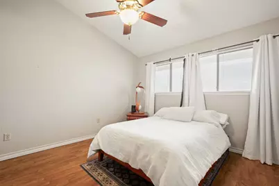 806 W 24th Street #323, Austin, TX 78705 - Photo 13