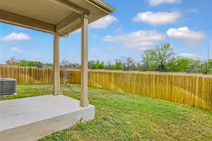 6917 Ranchito Dr, Austin, TX 78744 - Photo 25