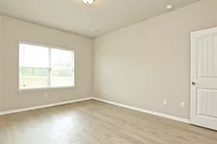 6917 Ranchito Dr, Austin, TX 78744 - Photo 15