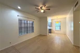 203 E 31st St, Austin, TX 78705 - Photo 7