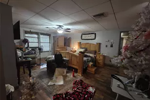 25408 Cove Dr, Spicewood, TX 78669 - Photo 19