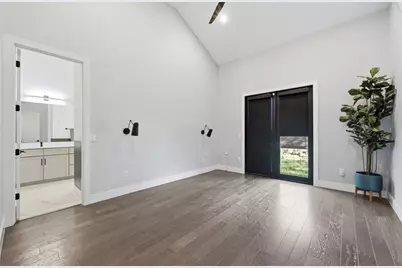 904 Catalpa Street #B, Austin, TX 78702 - Photo 15