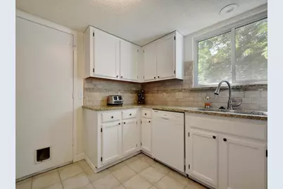 8421 Spring Valley Drive, Austin, TX 78736 - Photo 7