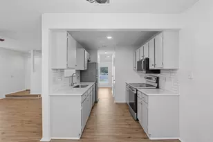 6105 Conti Ct, Austin, TX 78744 - Photo 11