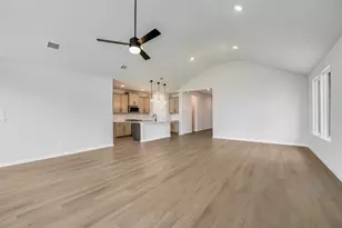 139 Grand Cyn Wy, Kyle, TX 78640 - Photo 13