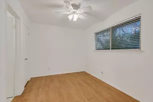 3207 Eanes Cir, Austin, TX 78746 - Photo 5