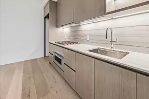 610 Davis St, Austin, TX 78701 - Photo 9