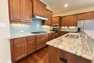 4120 Vinalopo Dr, Austin, TX 78738 - Photo 7