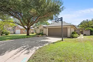 802 Mountain Ridge Dr, Leander, TX 78641 - Photo 3