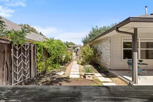 802 Mountain Ridge Dr, Leander, TX 78641 - Photo 29