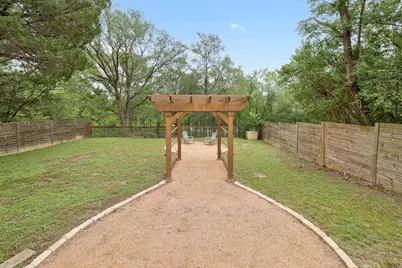 7609 Crystalbrook Drive W, Austin, TX 78724 - Photo 19