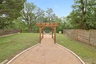 7609 Crystalbrook Dr W, Austin, TX 78724 - Photo 19