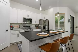 1615 Holly St, Austin, TX 78702 - Photo 19