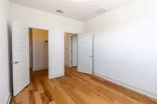 7111 Mowbray St, Austin, TX 78741 - Photo 19