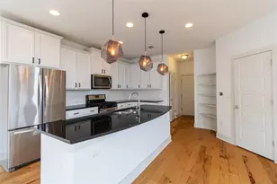 7111 Mowbray St, Austin, TX 78741 - Photo 11