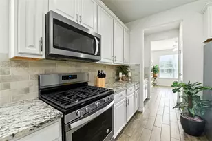 107 Calhoun Ln, Georgetown, TX 78633 - Photo 7