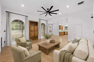 182 Elm Wood Dr, Elgin, TX 78621 - Photo 11