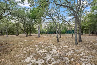 182 Elm Wood Drive, Elgin, TX 78621 - Photo 35