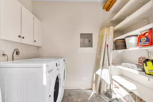 3601 Las Colinas Dr, Austin, TX 78731 - Photo 19
